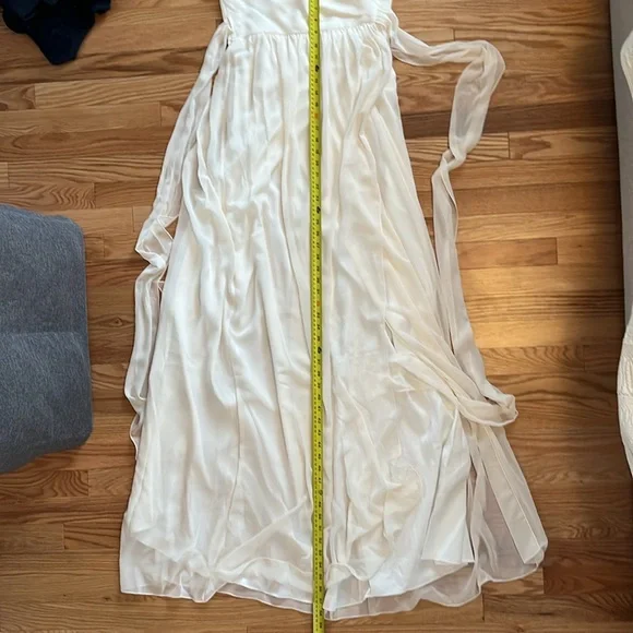 BNWT Ceremony by Joanne August Halter Wrap Chiffon Dress in Off-White size M - Picture 15 of 16